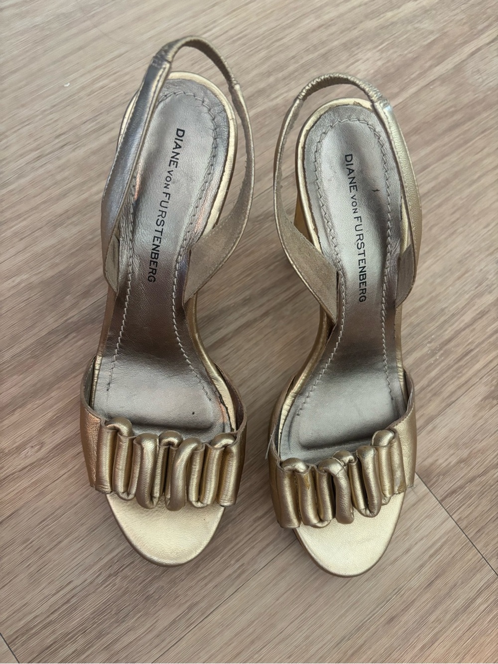 Diane Von Furstenberg Metallic Gold Ruffle Slingback Heels